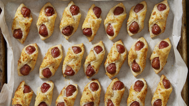 pigs in a blanket on tray