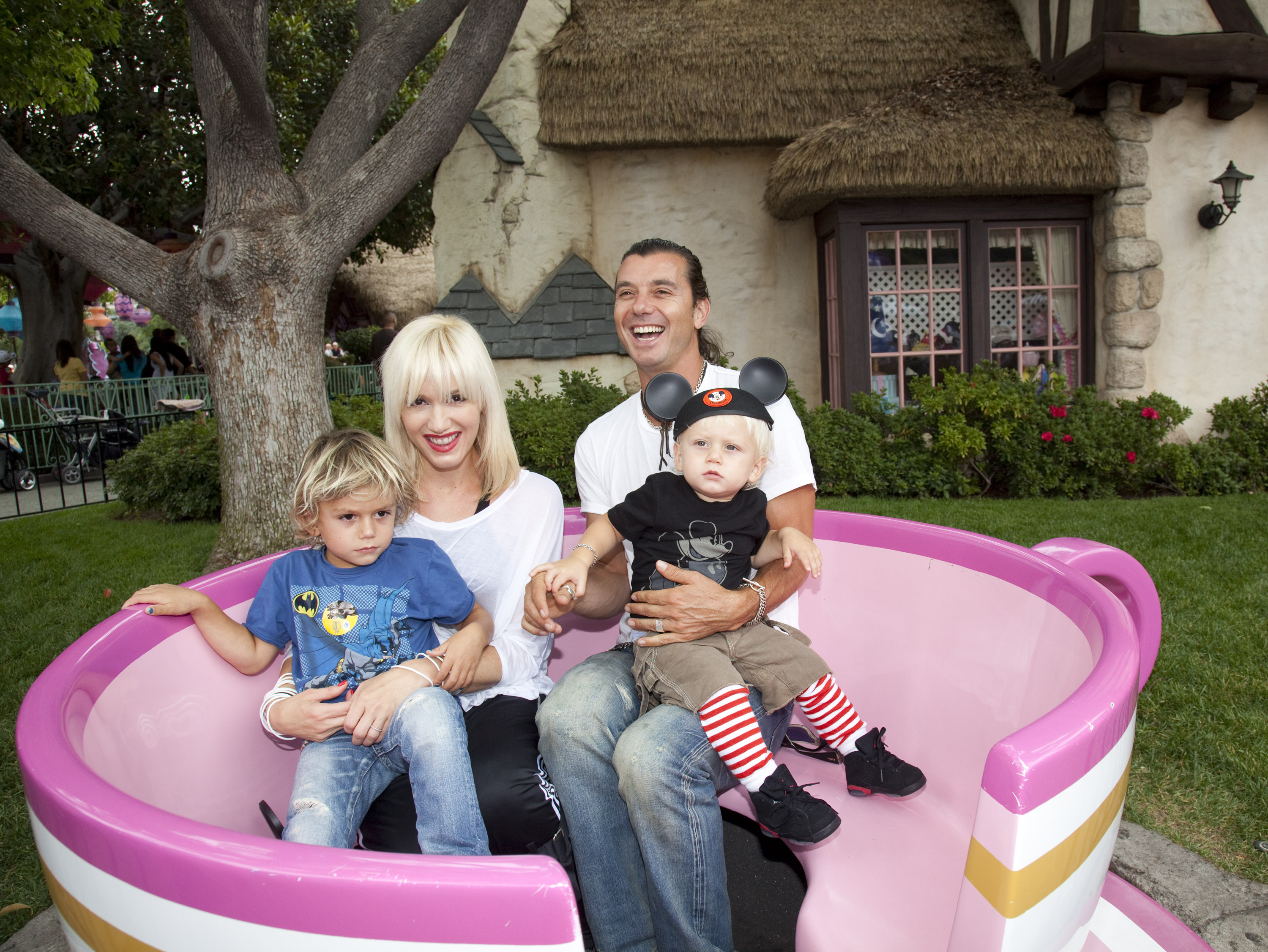 Gwen Stefani, Gavin Rossdale And Family Visit Disneyland