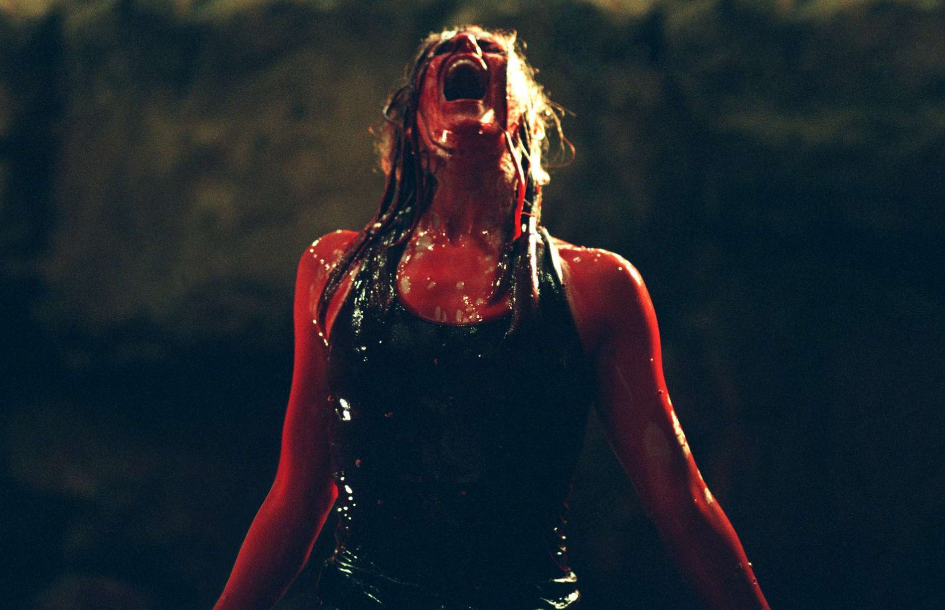 Descent-bloody-Sarah-screaming-e1432685836281