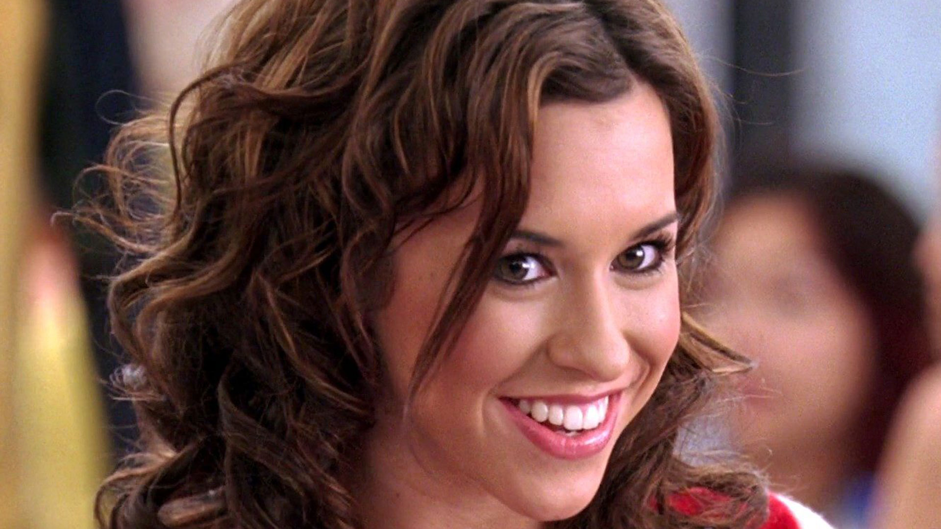 the-real-reason-hollywood-won_t-cast-lacey-chabert-anymore