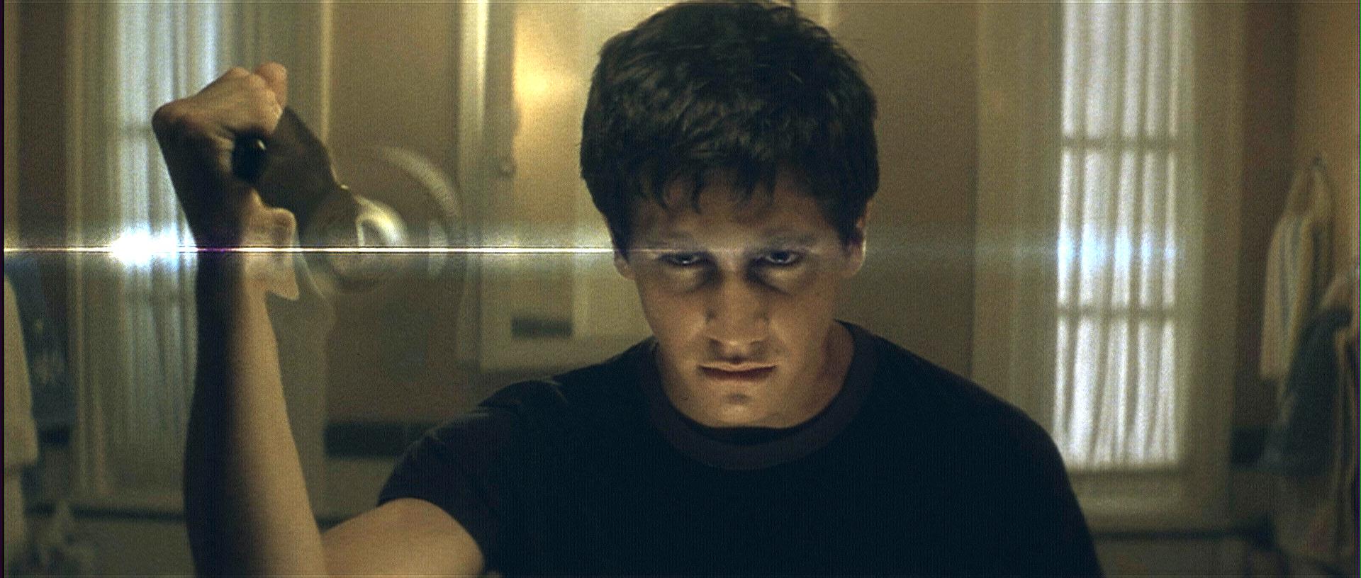 still-of-jake-gyllenhaal-in-donnie-darko-large-picture