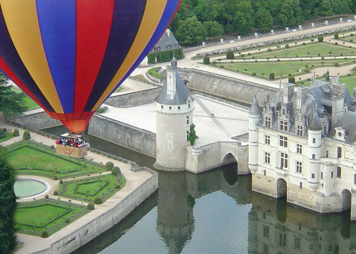 Loire Valley Wines: Exploring The Wine Region By Boat, Horse And ...