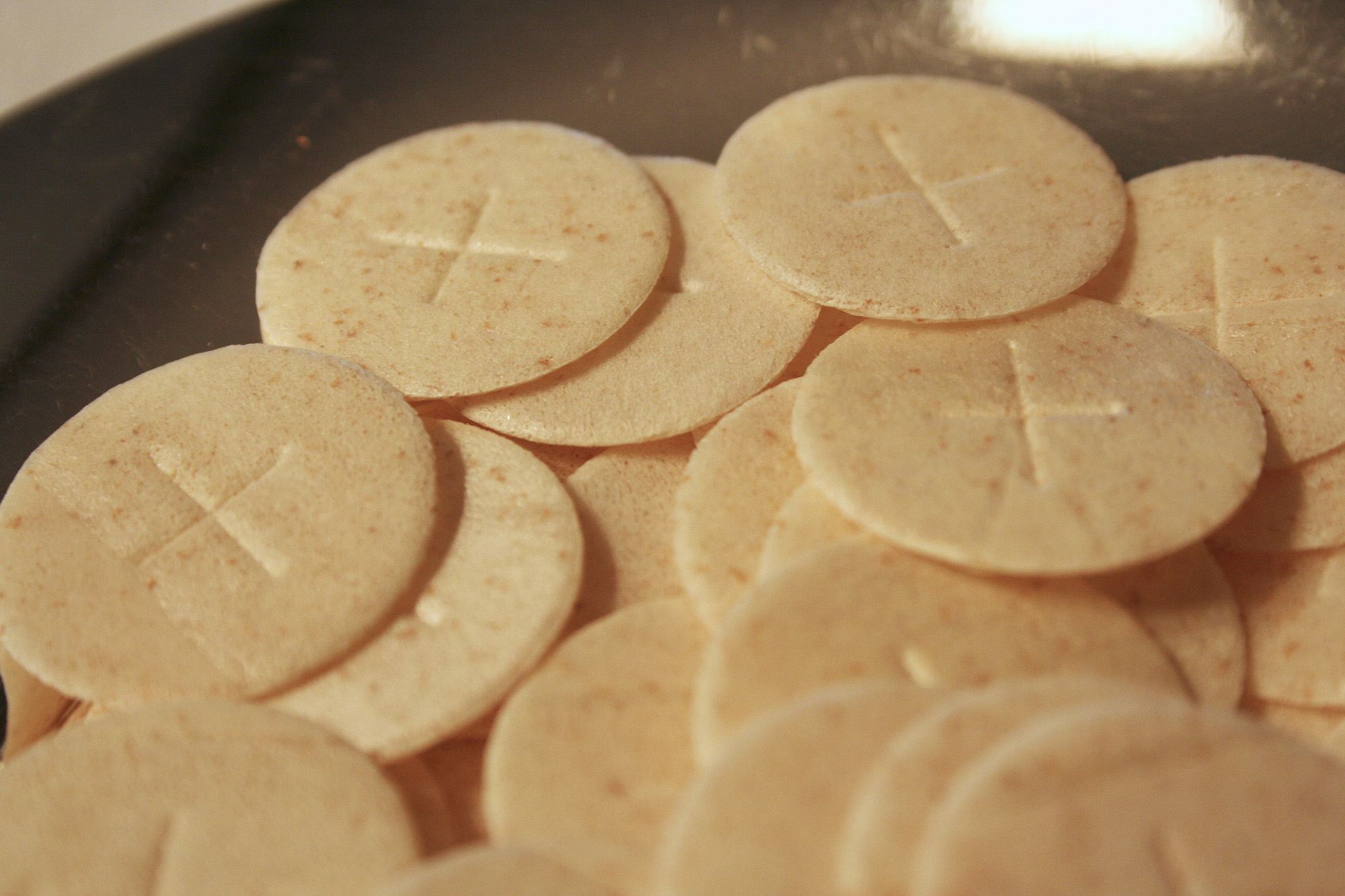 gluten-free-wafers-aren-t-holy-enough-for-the-vatican-food-republic