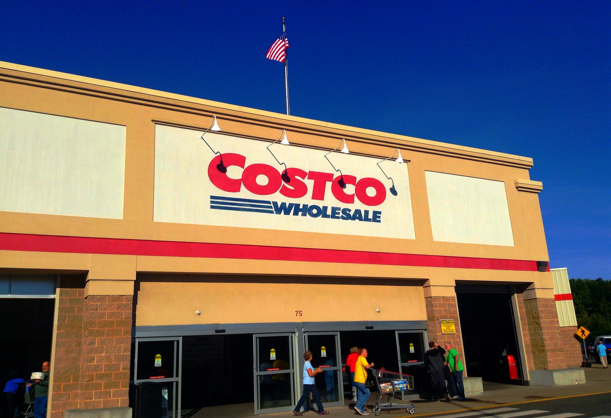 Costco com. Магазин Костко в США. Супермаркет Costco в Америке. Магазин Костко в США фото. Торговая сеть Костко США.
