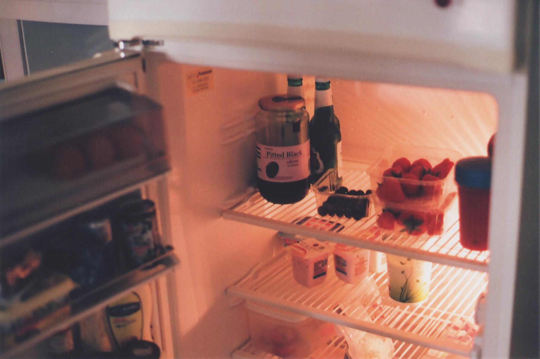 Холодильнике образуется вода. Экологический холодильник. День холодильника. Стоп холодильник. Забит Сток в холодильнике.
